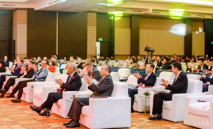 视知觉超声AI：从巴厘岛出发，走向世界！