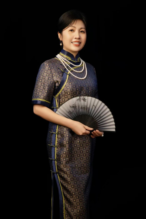 李娇娥：用坚韧织就“华服梦”（《会长传奇》专访之八）