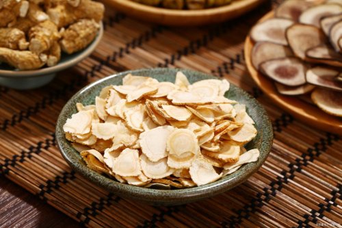 Rb类皂苷：情绪的“天然调节器”，  养为贵告诉你对症又够味！