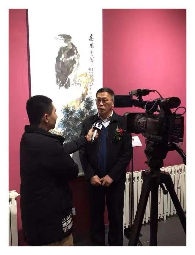 题刘正刚巨制《百鹰图》