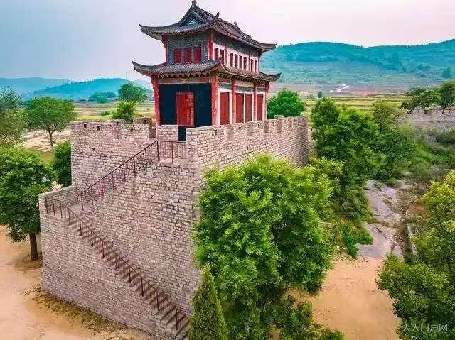 长城之父之“城彼东方”（锦阳关建置新考）