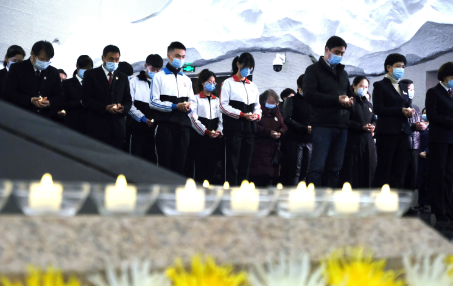 新闻简报：2022年12月8日，农历壬寅年冬月初十五，星期四