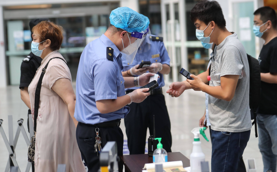 新闻简报：2022年12月8日，农历壬寅年冬月初十五，星期四