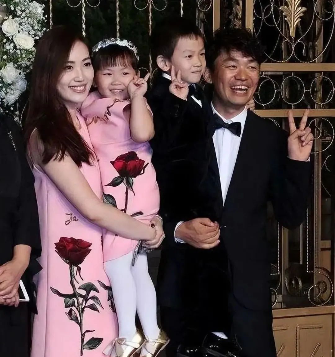 王宝强又被绿？新女友的娃是自己哥哥的？事情比我们想象的要复杂