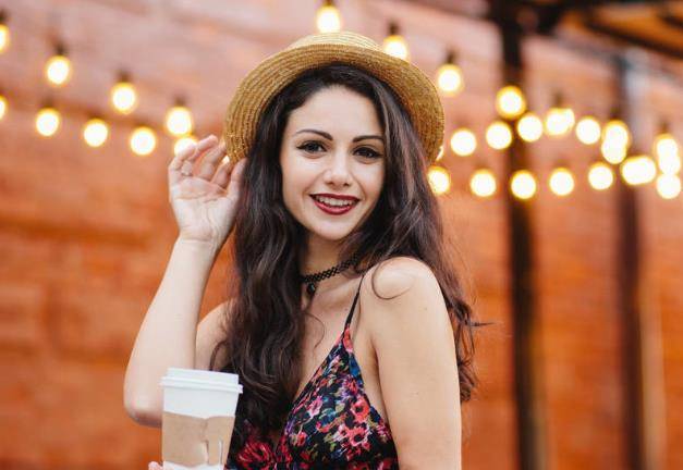 女人在微信上问你：在干嘛呢，高情商的男人都这样回复