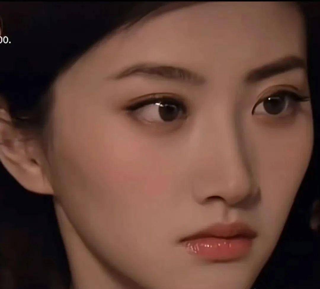 景甜到底能算是北影最美校花？看看她与刘亦菲的合照你就有答案了